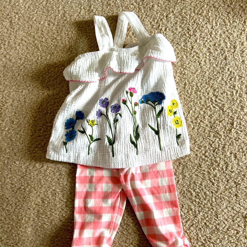 Mud pie tank and capri set